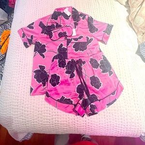 NWT Women's 3pc Satin Notch Collar and Shorts Pajama Set | Size Small